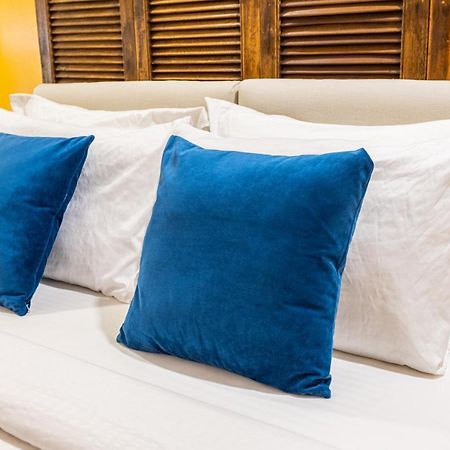 Rain Airport Bed And Breakfast Paranaque City Exterior foto